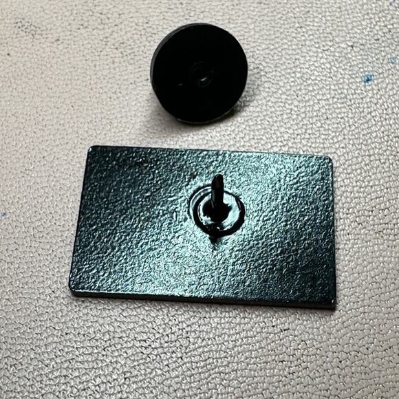 Empowered Women Empower The World Button Clasp Brooch - Picture 7 of 8